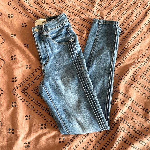 Garage Jeggings - Picture 3 of 3